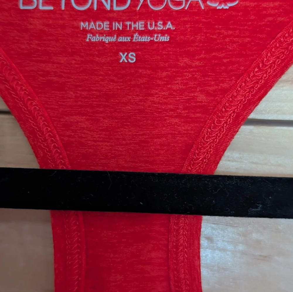 Beyond Yoga Vibrant Red Tank Top, XS, NWT Retail 70 - Picture 3 of 4
